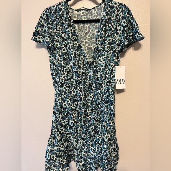 Zara Dresses & Skirts - Zara dress ⭐️